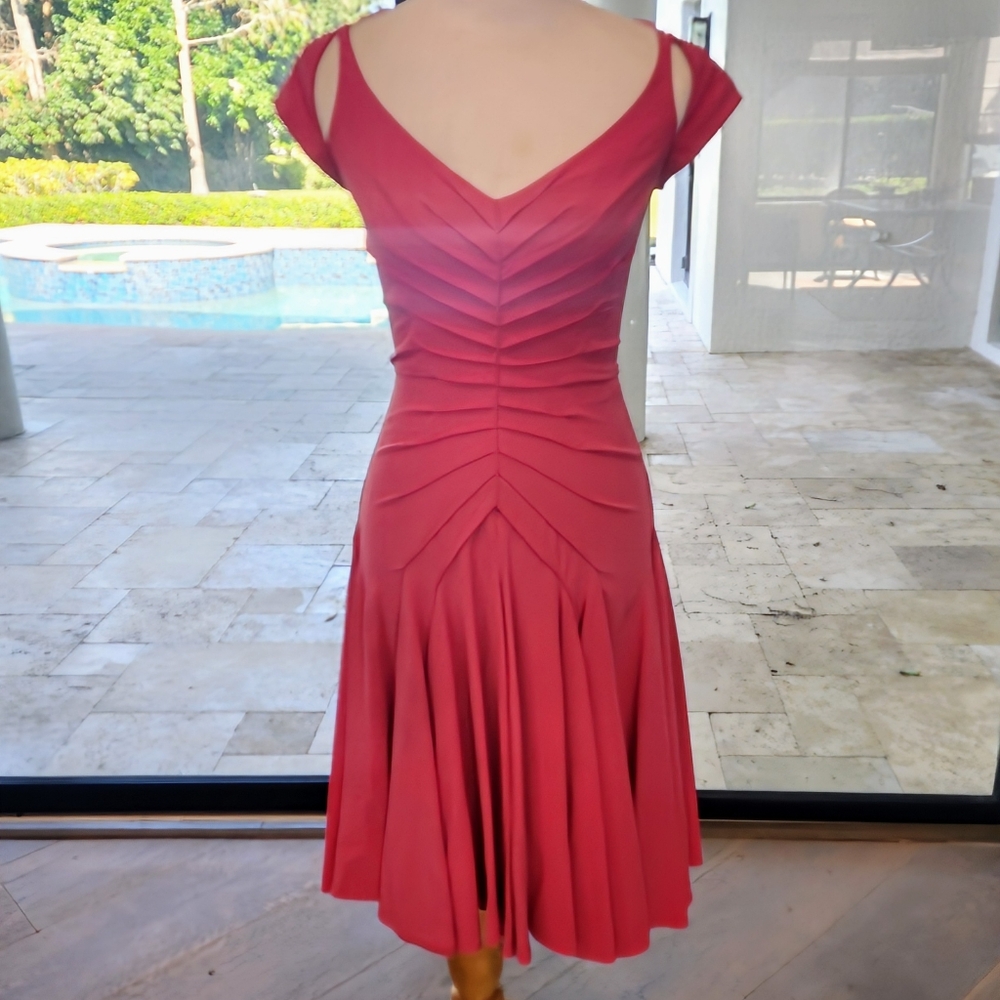 Zac POSEN Pleated Pink Knee Length Twist Back, Flounce Skirt, Dress US 6 Defects